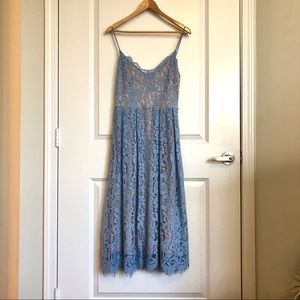 Midi lace dress